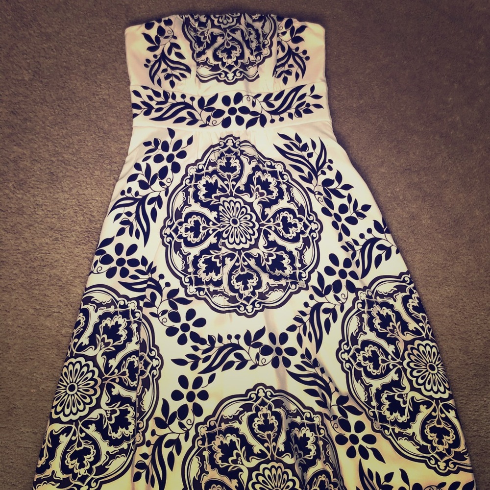 Gorgeous Dress - Picture 1 of 3